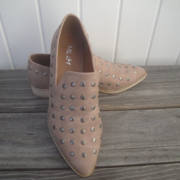 Mi.iM Faux Leather Metallic Studded Slip-On Loafers Tan Or Beige Size 8.5 - Picture 1 of 10